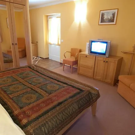 Garni 1.plavebni * Lednice