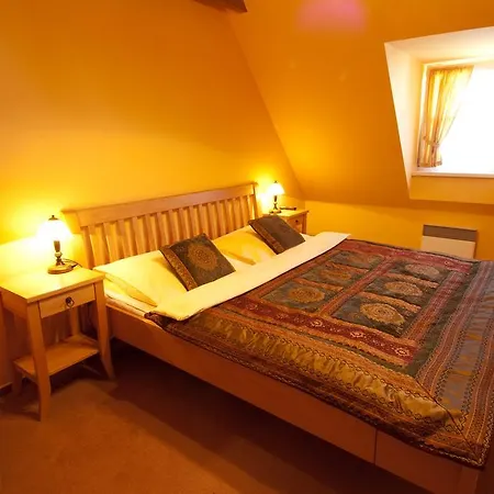 Garni 1.plavebni Hotel *
